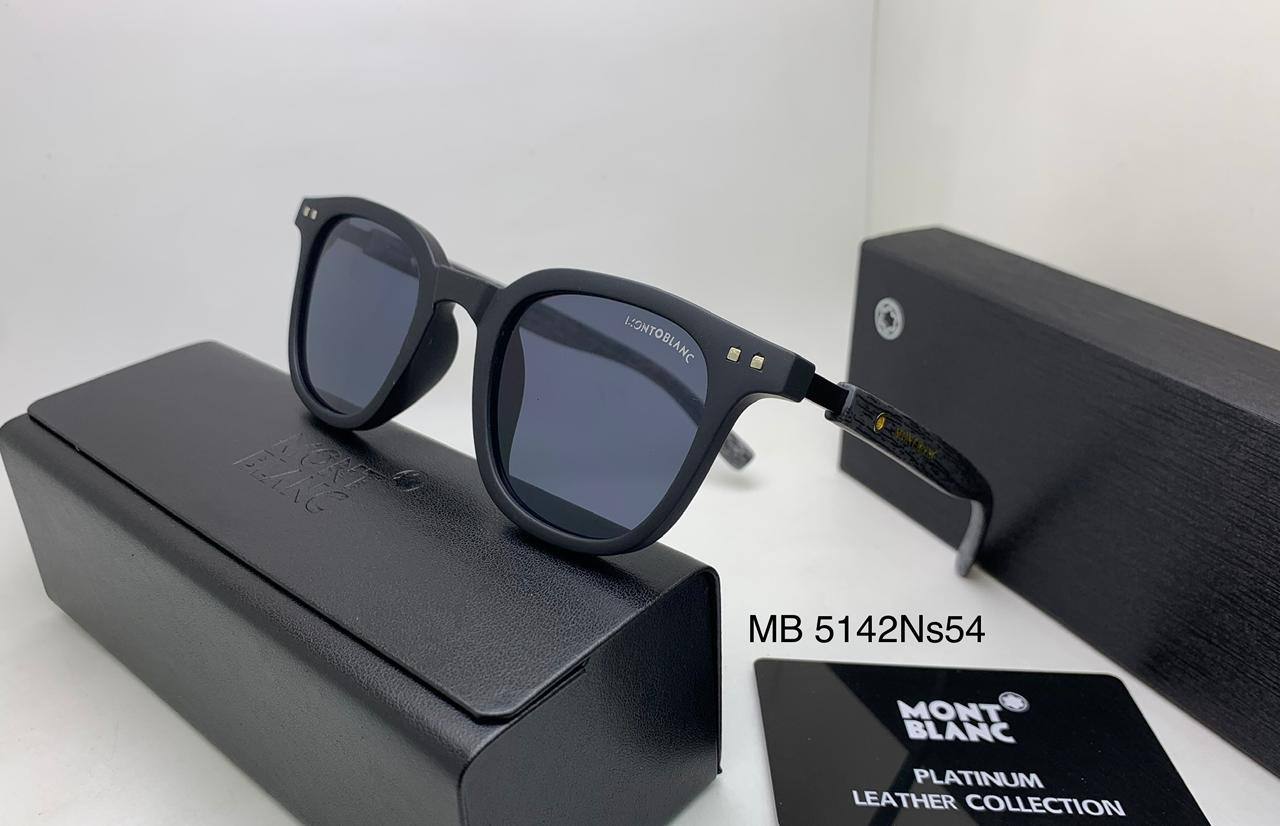 Armani
70 dhs✅

Zain126
♥️♥️♥️