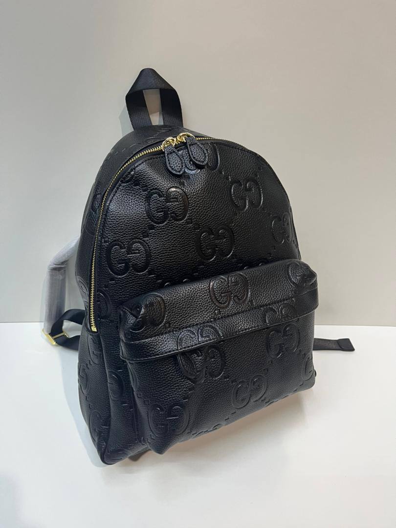 backpack
95 dhs🪙💕
size 31×12×38cm

Zain44
♥️♥️♥️
