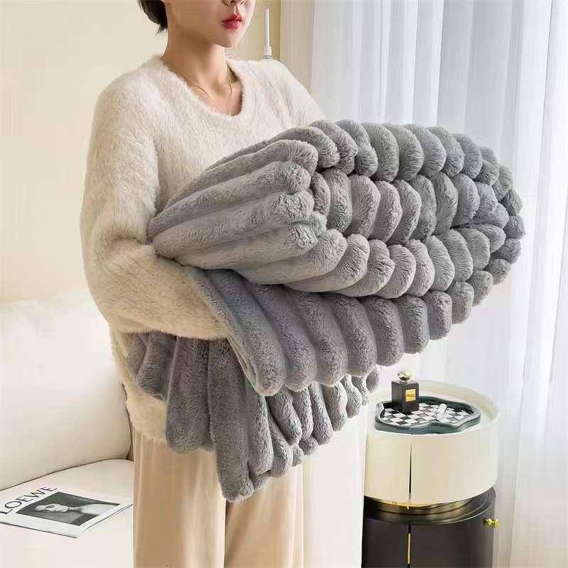 💥Comfortable healthy quality 💥
New collection 
Blanket 
Soft and smooth 
Size 230*200
60 dhs🪙🌨️

Zain99
♥️♥️♥️