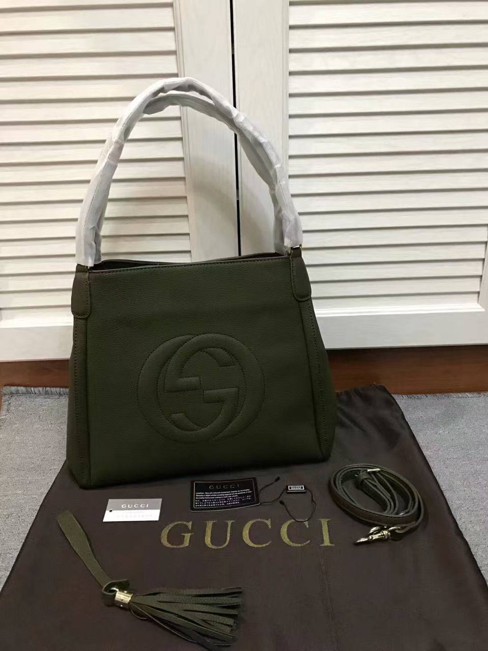 Gucci
28cm 110 dhs💓
 
23cm  100 dhs💓

Zain143
♥️♥️♥️