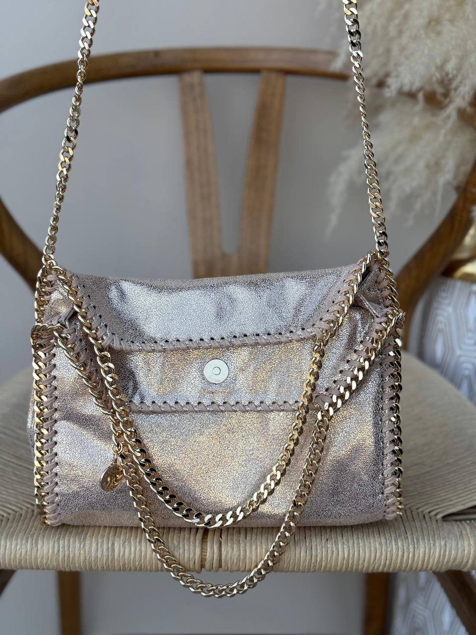 STELLA McCARTENY
25cm
350 dhs✅
Top quality

Zain167
♥️♥️♥️