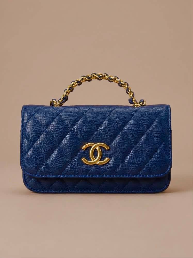 Chanel

High quality 

With box 
🎁🎁🎁

100 dhs✅

Zain50
♥️♥️♥️