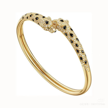 Cartier ❤️‍🔥*
Bangle 💥
Master quality 💯
With normal boxes 🗃️ 
110 dhs✅
With master box 📦 
150 dhs✅

Zain216
♥️♥️♥️