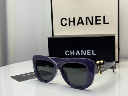 Chanel
Sunglasses 
65 dhs🇦🇪🇦🇪

Zain182
♥️♥️♥️