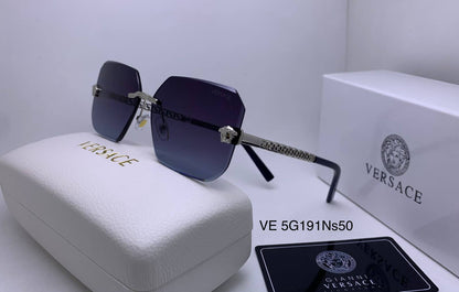 Ladies 

Versace

sunglasses 
70 dhs🇦🇪🇦🇪

Zain126
♥️♥️♥️