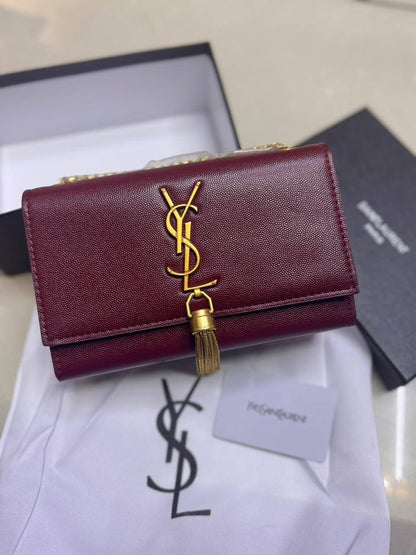 🌿 Ysl Kate
1️⃣ Frist quality +🎁
Size : 22 * 14 cm
85 dhs🪙🌨️

with box 🎁

Zain115
♥️♥️♥️
