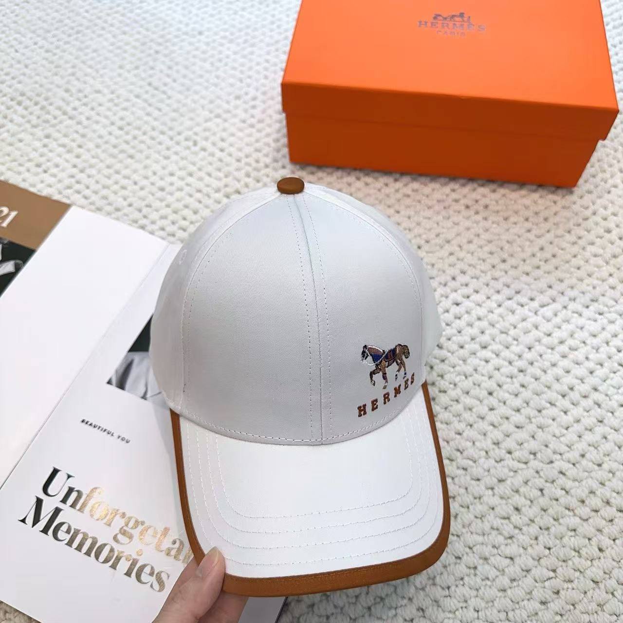New Model
Hermes Cap 
Super Master
105 dhs👑

With Box
🎁🎁🎁

Zain33
♥️♥️♥️