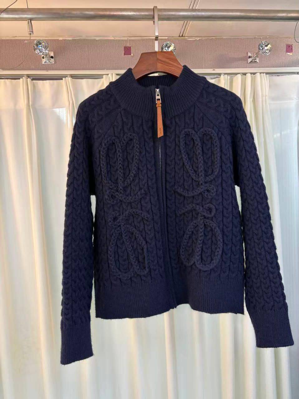 *New collections*                                                
*LOEWE*
*Super Master quality*
*Sizes: S M L* 
350 dhs🇦🇪🇦🇪

Zain308
♥️♥️♥️