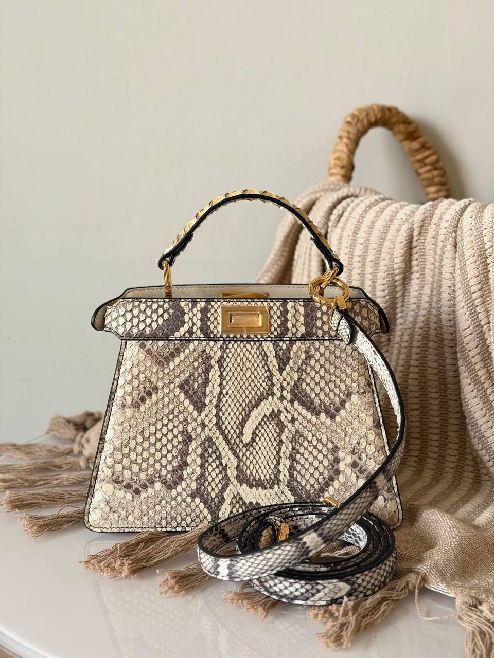 Fendi picabo 
Size :21 cm 
Super master quality 
For Price 👇 WhatsApp✅
0568585901 
0507557372
0552275751 Owner Zain 👌

Zain315
♥️♥️♥️