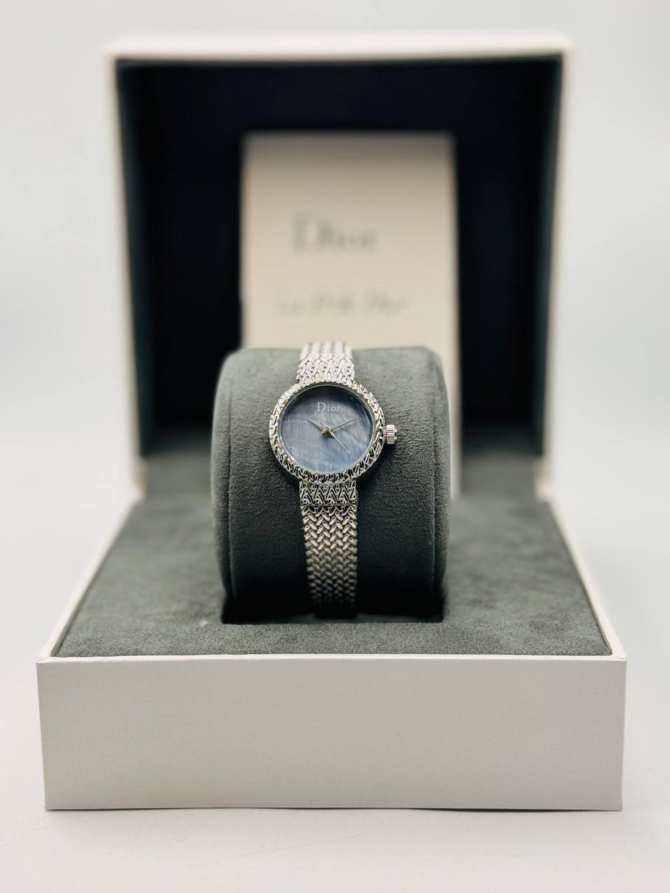Dior Ladies 
55 dhs✅

Zain08
♥️♥️♥️
