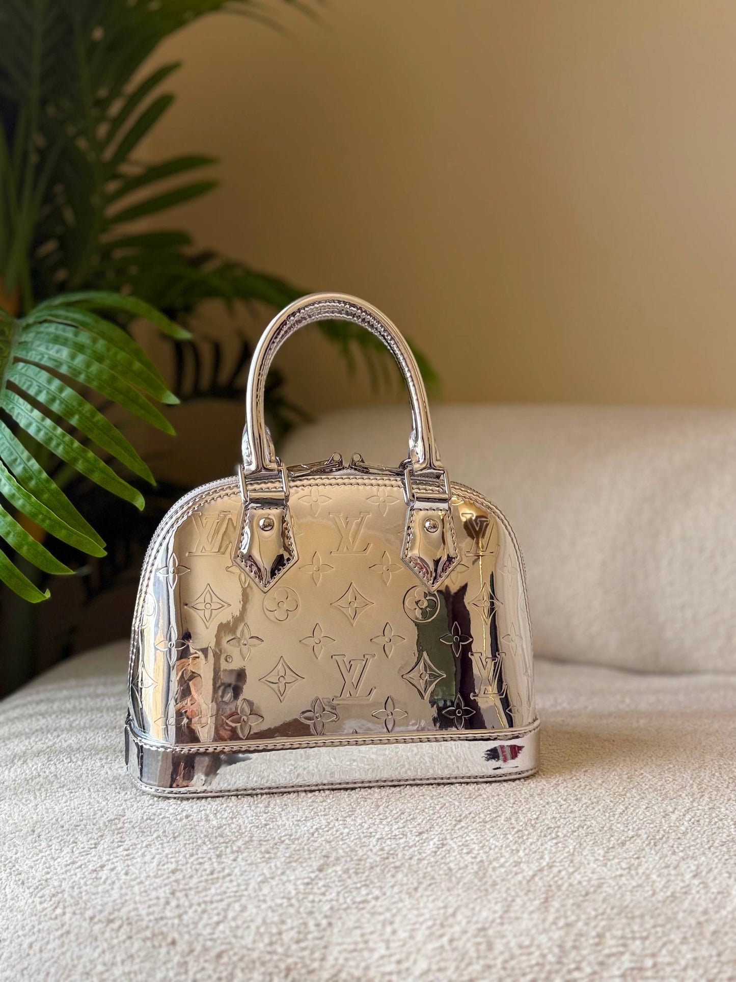 🌿💗*Louis Vuitton*😍🍃
    
            🍂 🩵🤍 🍂
For Price 👇 WhatsApp✅
0568585901 
0507557372
0552275751 Owner Zain 👌

Zain246
♥️♥️♥️