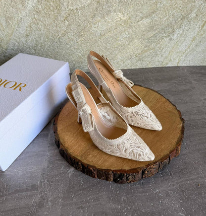 DIOR 
SuperMaster Quality 💯
450 dhs✅
Size: 36-41💥

Zain171
♥️♥️♥️