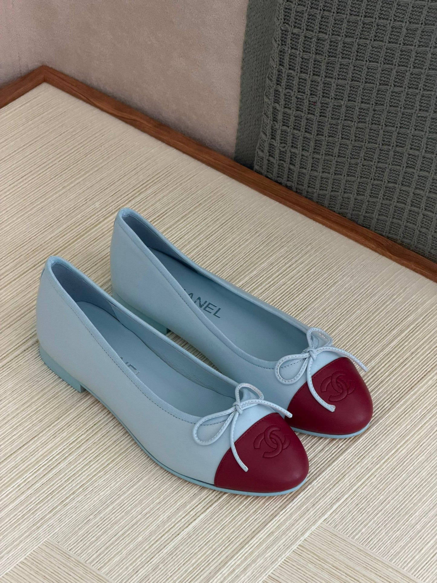 CHANEL
QUALITY: SUPER MASTER 💥😍
SIZE:36 TO 42🥰
450 dhs✅

Zain319
♥️♥️♥️