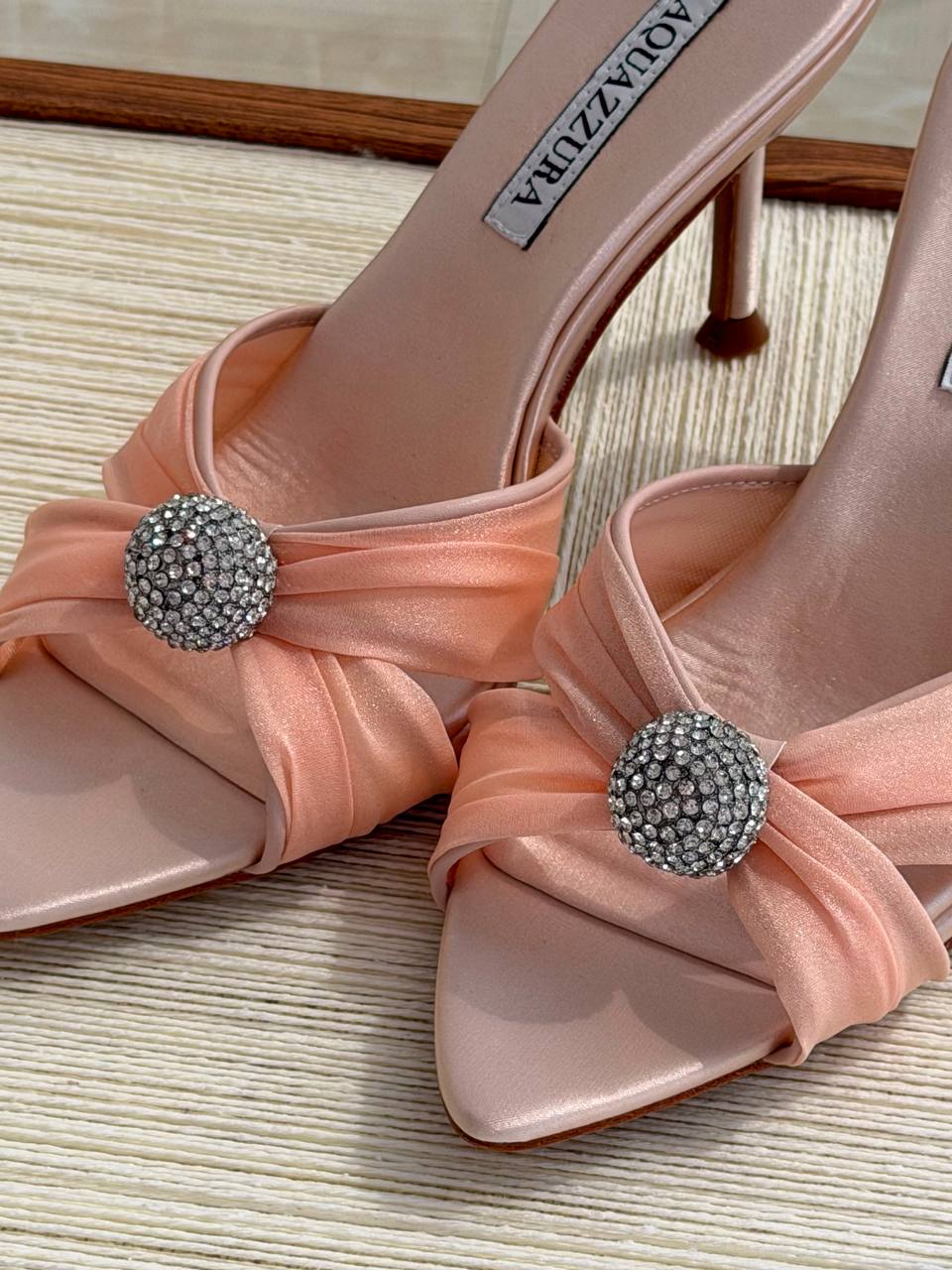 AQUAZZURA
QUALITY: SUPER MASTER 💥😍
SIZE:36 TO 41💥

450 dhs🇦🇪🇦🇪

Zain319
♥️♥️♥️