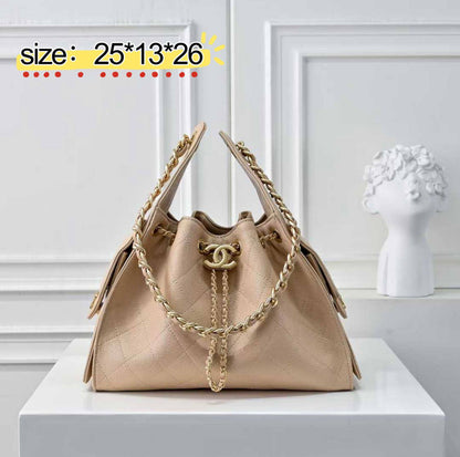Chanel

110 dhs❣️

Zain38
♥️♥️♥️