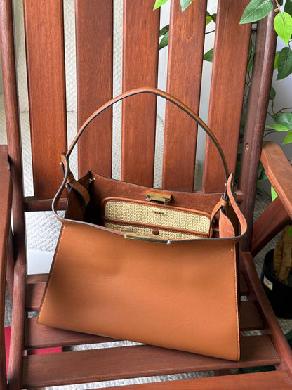 Fendi Picabo 
Super Master
Size : 33 cm
For Price 👇 WhatsApp✅
0568585901 
0507557372
0552275751 Owner Zain 👌

Zain315
♥️♥️♥️
