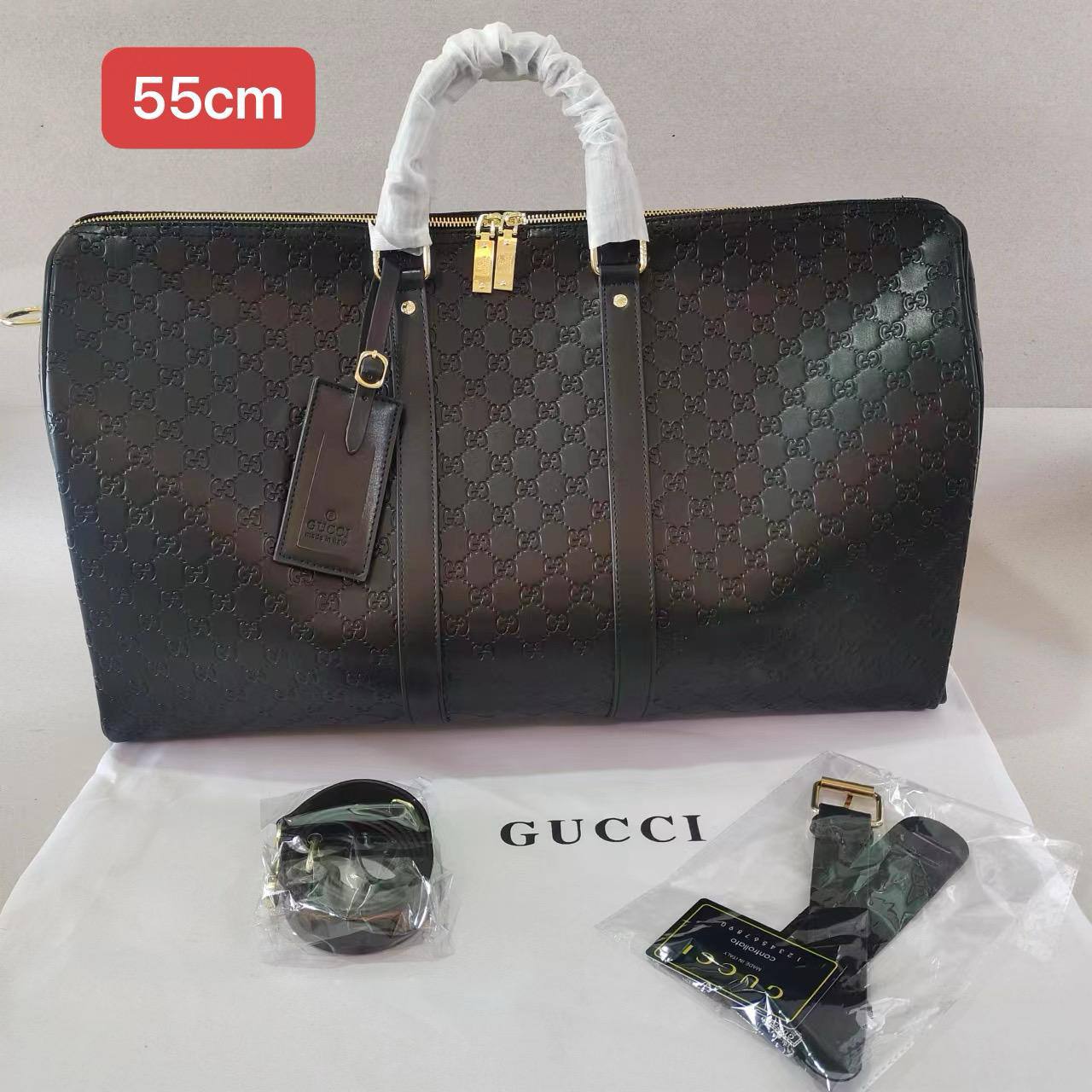 Travel bag 
55cm 
good quality 
120 dhs🇦🇪🇦🇪

Zain168
♥️♥️♥️