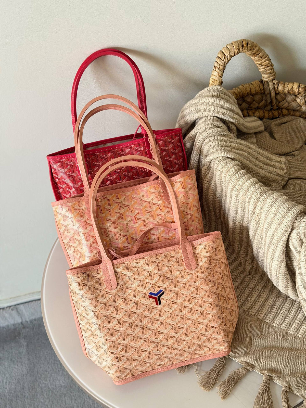 Goyard 
Vipp quality 
Size: 21 cm

For Price 👇 WhatsApp✅
0568585901 
0507557372
0552275751 Owner Zain 👌

Zain315
♥️♥️♥️