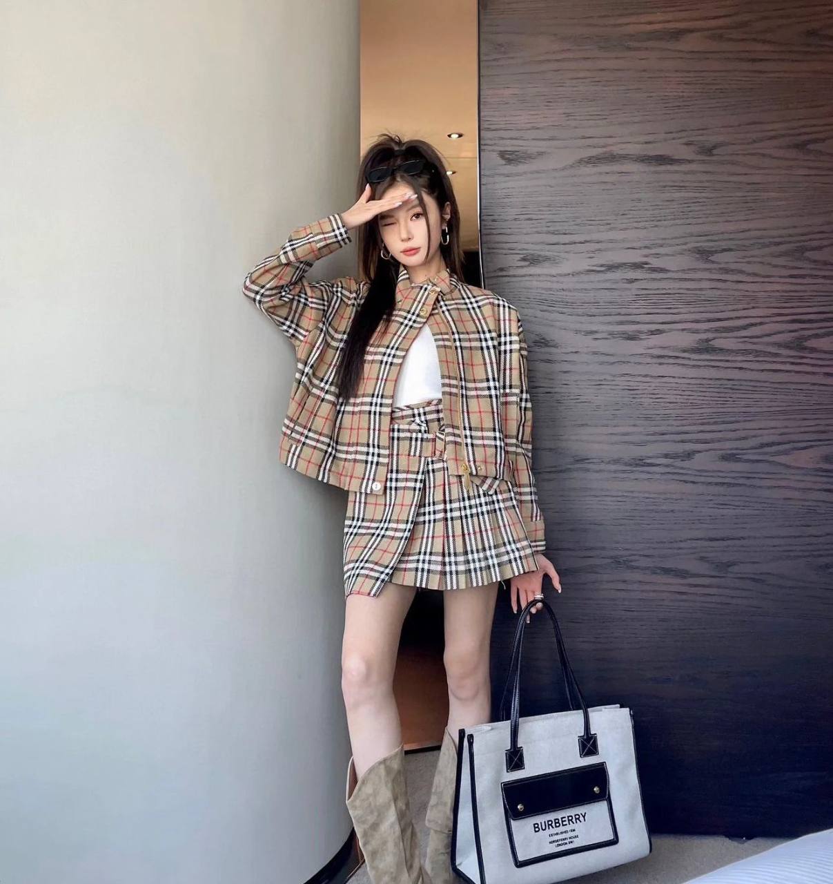 BURBERRY
 NEW CAME GOOD QUALITY 
110 dhs🌺

Zain39
♥️♥️♥️