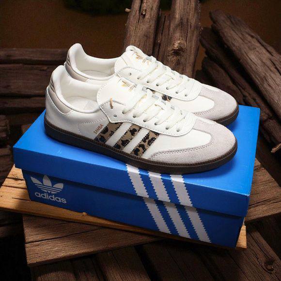Samba
Size 36 to 45 
90 dhs✅

Zain183
♥️♥️♥️