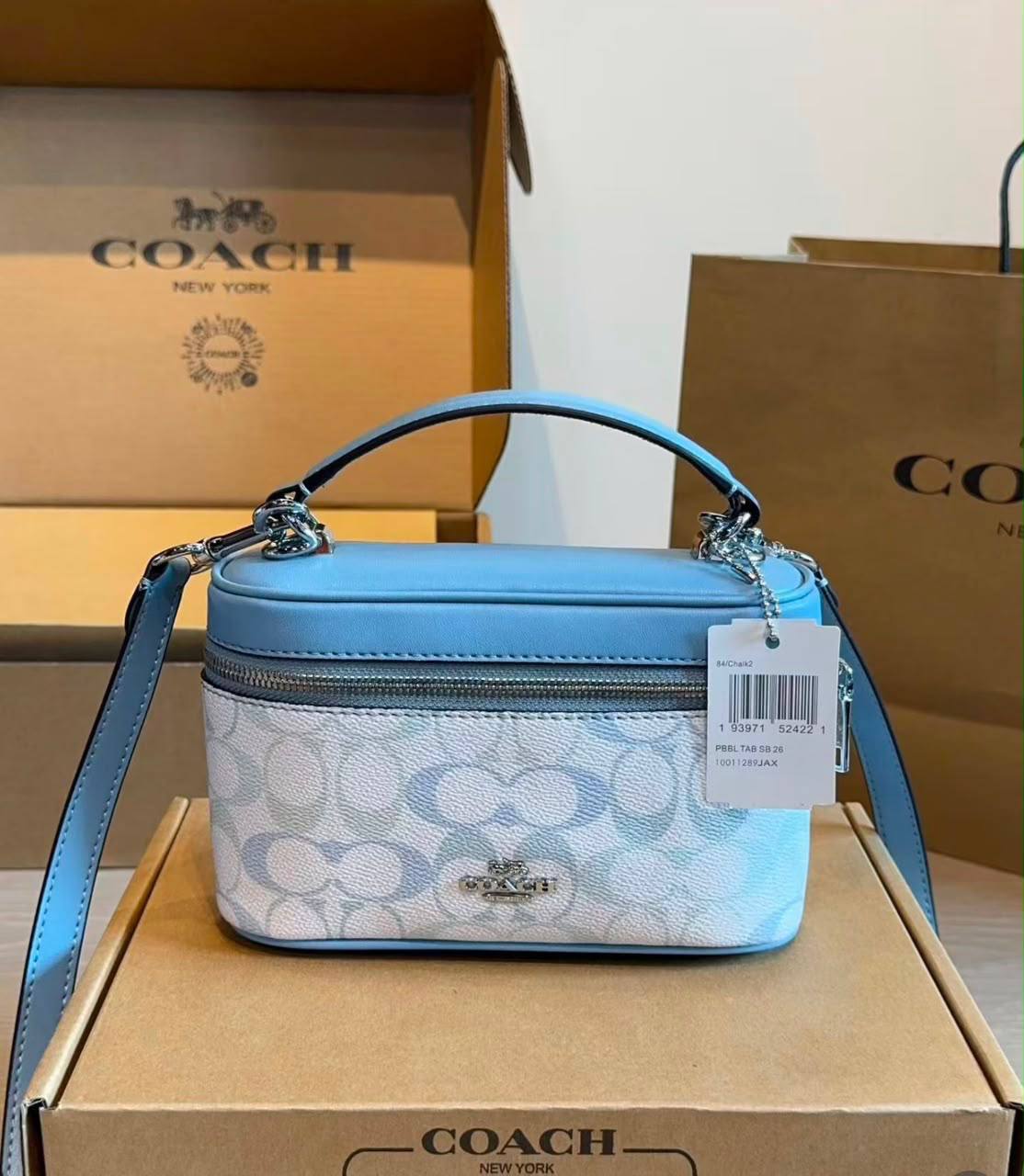 Coach
100 dhs✅
High-quality with box

Zain35
♥️♥️♥️
