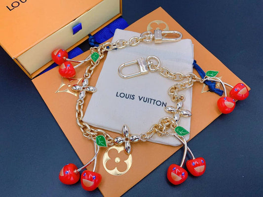 Keychain & Bag Charm 
80 dhs🪙💕 

with Box And Paper Bag
🎁🎁🎁

Zain89
♥️♥️♥️