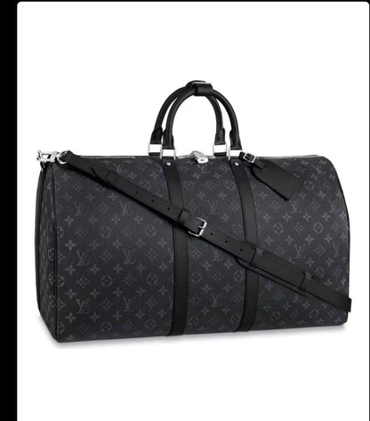 LV
Travel Bags
55cm 
120 dhs✅

Zain143
♥️♥️♥️