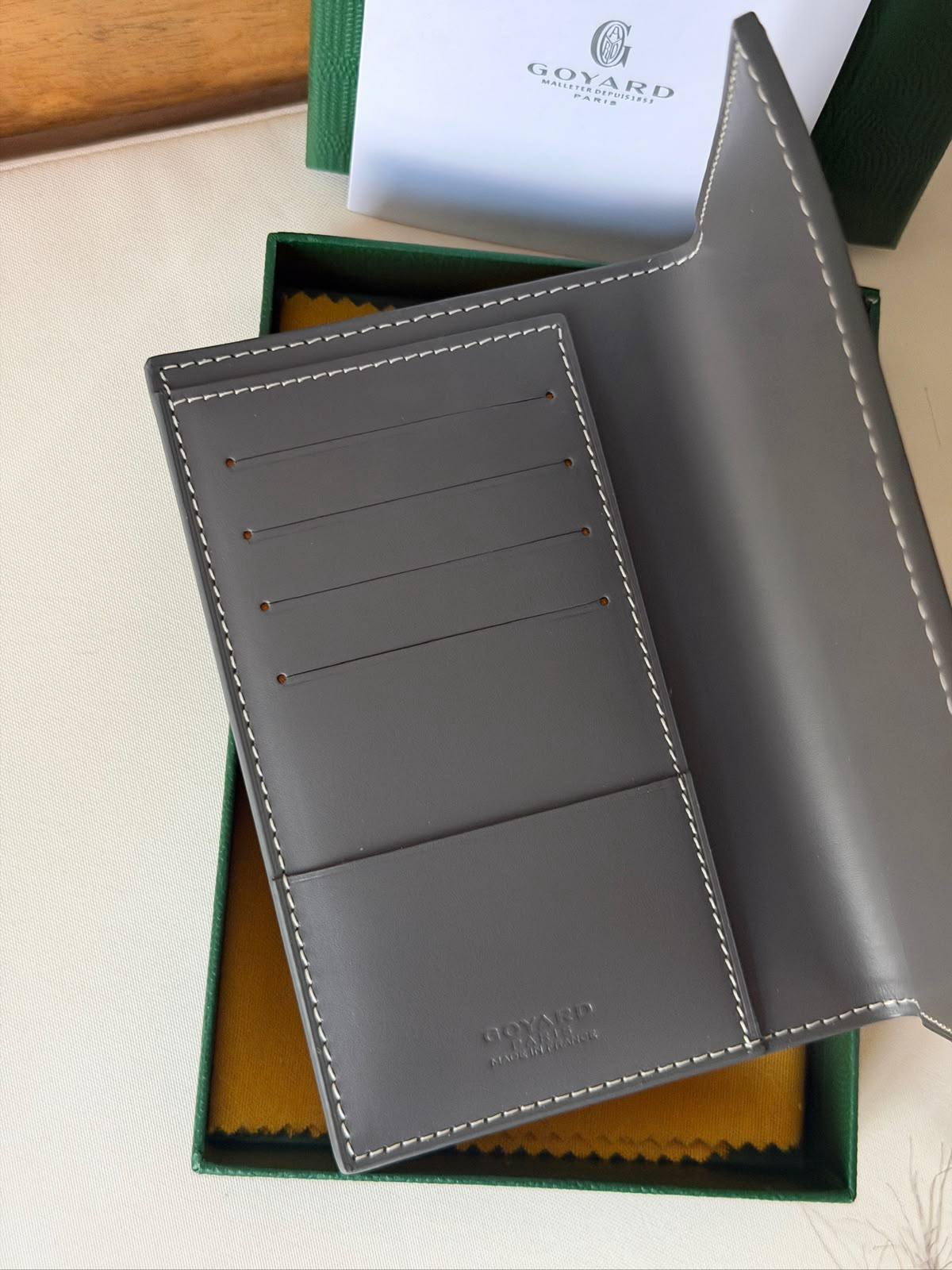 GOYARD
Super Master Quality
Original Packing🎁
Passport cover & Card Holder


For Price 👇 WhatsApp✅
0568585901 
0507557372
0552275751 Owner Zain 👌

Zain321
♥️♥️♥️