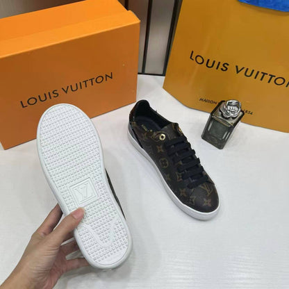 LV SHOES
GOOD QUALITY 
135 dhs💓
Size 36 TO 41

Zain40
♥️♥️♥️