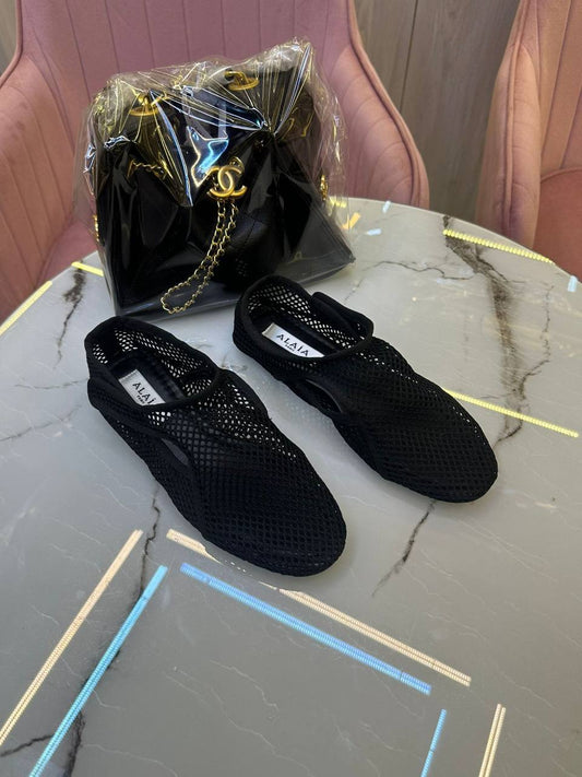 Alaia Shoes 

size 36 to 41

110 dhs✅

Zain146
♥️♥️♥️