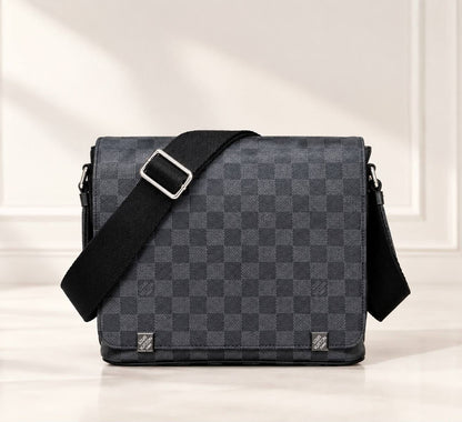 NEW COLLECTION👌🏻
Louis Vuitton BAG ❤‍🔥
 MASTER Quality👑With Original Packaging👌🏻

For Price 👇 WhatsApp✅
0568585901 
0507557372
0552275751 Owner Zain 👌

Zain329
♥️♥️♥️