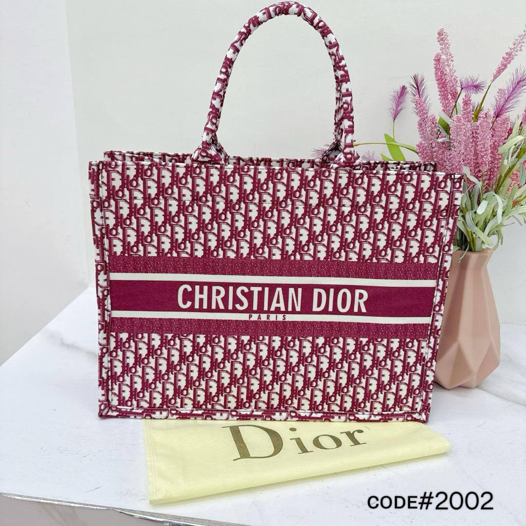 Dior
ʜᴀɴᴅᴄᴀʀʀʏ ʙᴏᴏᴋᴛᴏᴛᴇ
  •ᴢɪᴘᴘᴇʀ ᴛʏᴘᴇ
  •ᴄᴀɴᴠᴀss ᴍᴀᴛᴇʀɪᴀʟ

60 dhs🪙🌨️


Zain31
♥️♥️♥️
