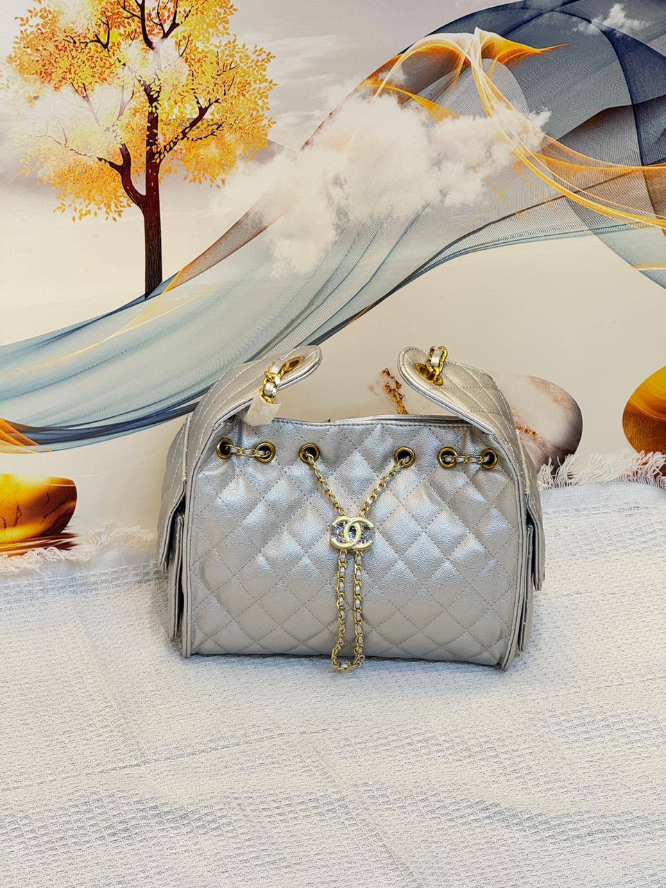 CHANEL
Best quality 
120 dhs✅
size 26Cm

Zain290
♥️♥️♥️