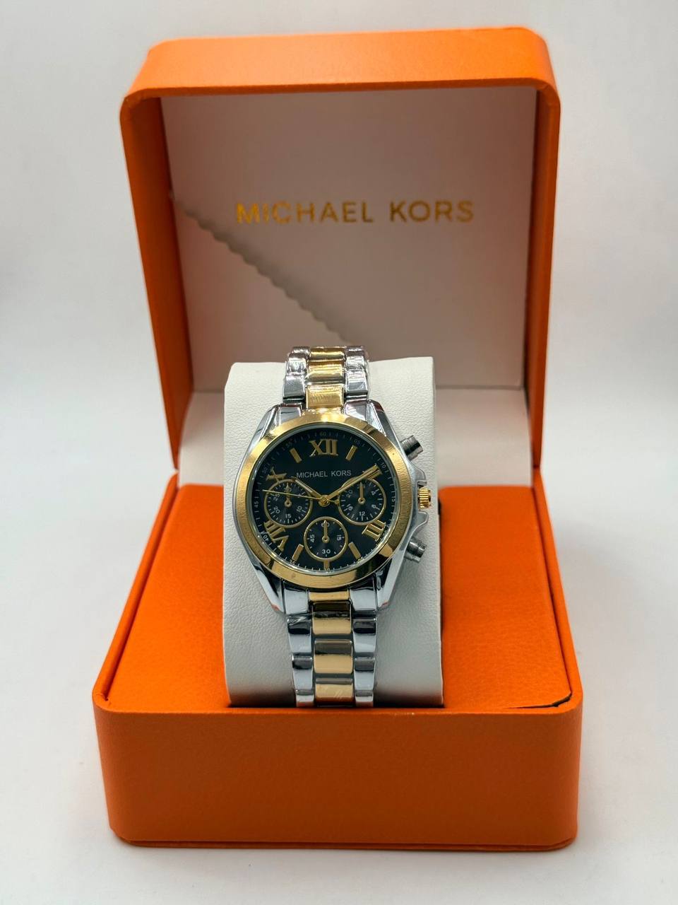 Mk ladies 
55 dhs🪙💚

Zain08