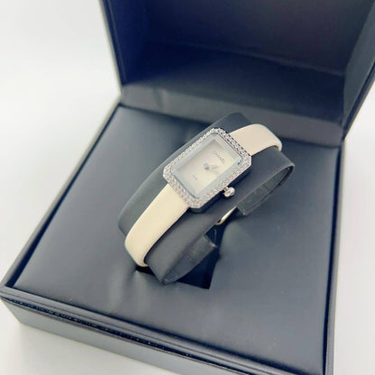 Leather belt ladies 
55 dhs🇦🇪🇦🇪

Zain45
♥️♥️♥️
