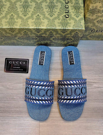 Gucci Slippers , 

New Arrived 

Size 36 To 41
85 dhs🇦🇪🇦🇪

Zain120
♥️♥️♥️