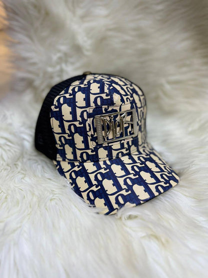 🧢 Brand cup
1️⃣ First  Quality 
Size：56 ~ 60 cm
45 dhs❣️

Zain115
♥️♥️♥️