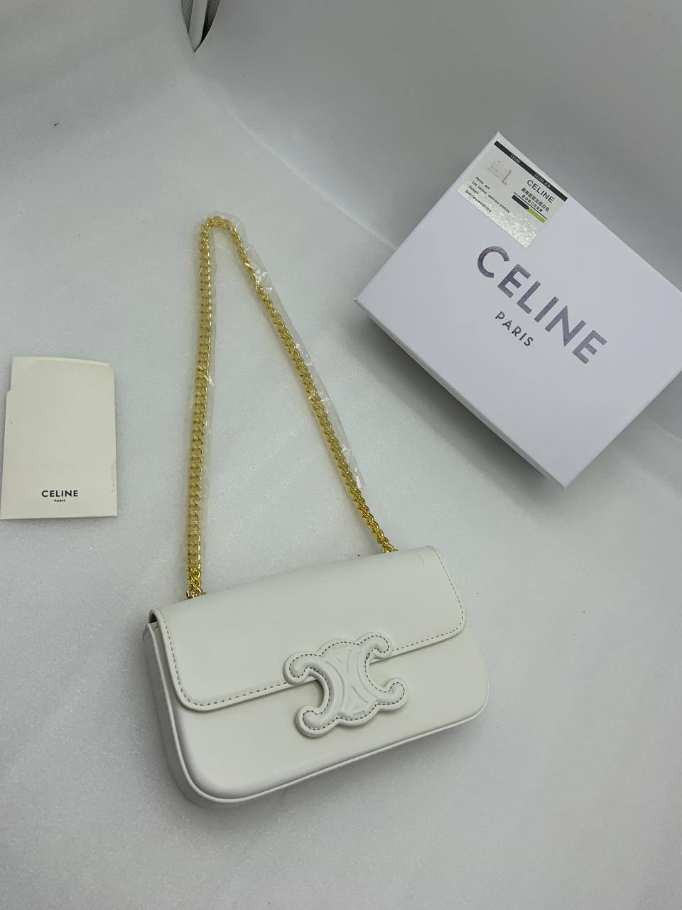 Celine
Best quality

With box’s
🎁🎁🎁

95 dhs❣️
size 21cm

Zain158
♥️♥️♥️