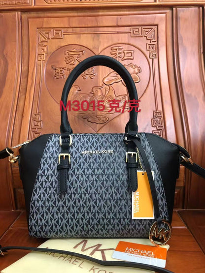 Mk

high quality 
27cm

95 dhs🇦🇪🇦🇪

Zain26
♥️♥️♥️