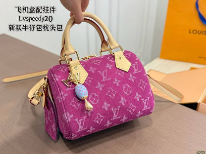 LV 
Master🌺🌺
320 dhs✅
#20cm🩷🩷🙋‍♂️

Zain228
♥️♥️♥️