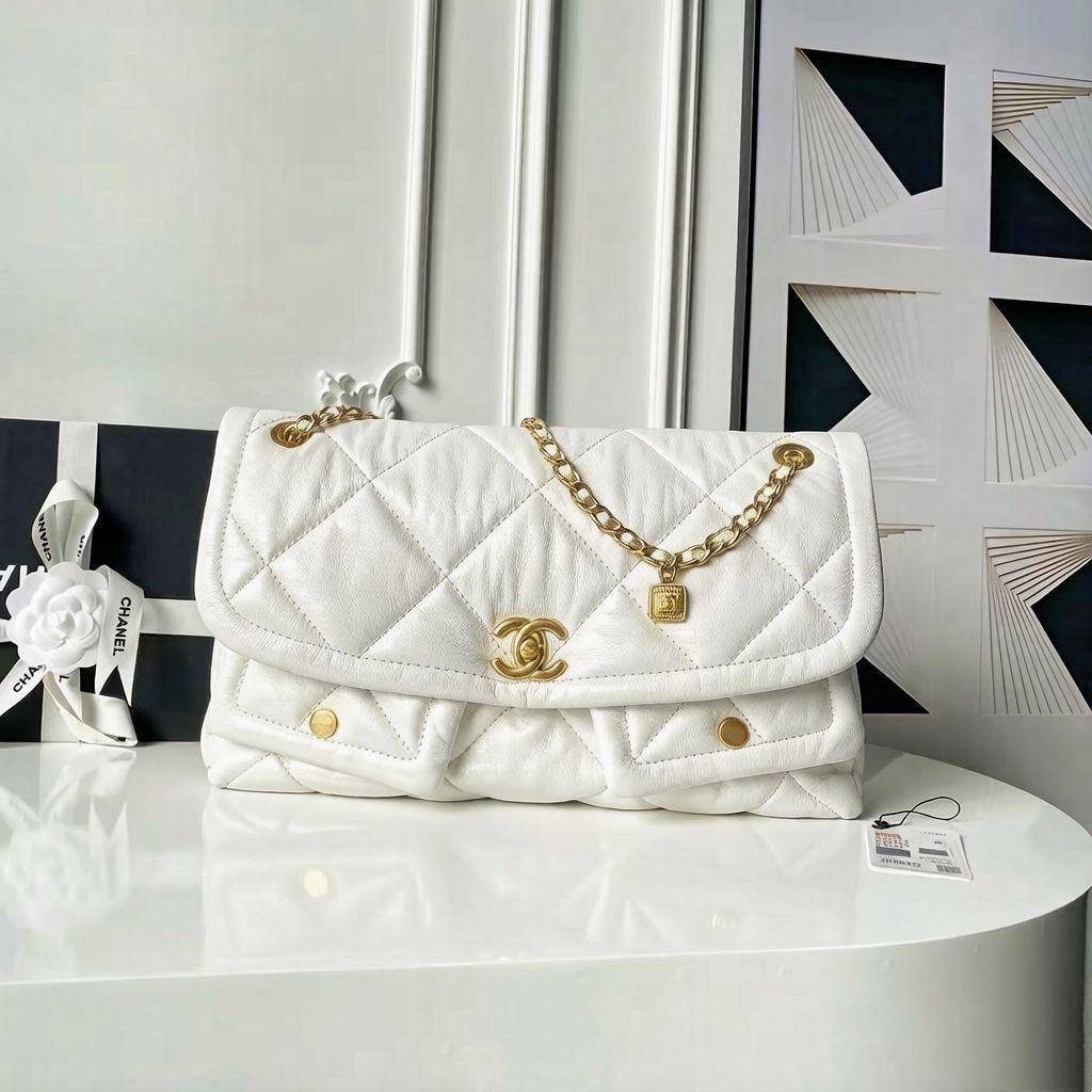 CHANEL 

NEW CAME 

GOOD  QUALITY 

130 DHS🇦🇪🇦🇪

Zain295
♥️♥️♥️