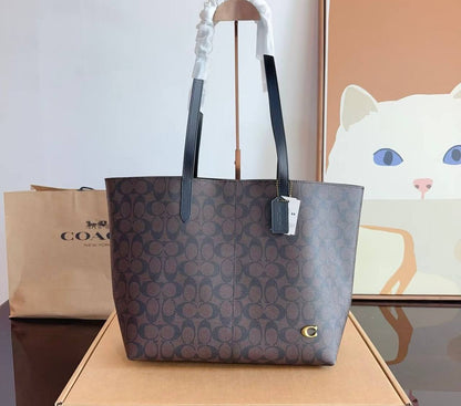 Coach 
Good Quality 
95 dhs🪙🖤

Zain250
♥️♥️♥️