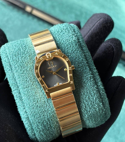 Aigner watch for ladies 
good quality 
280 dhs🗽

Zain59
♥️♥️♥️