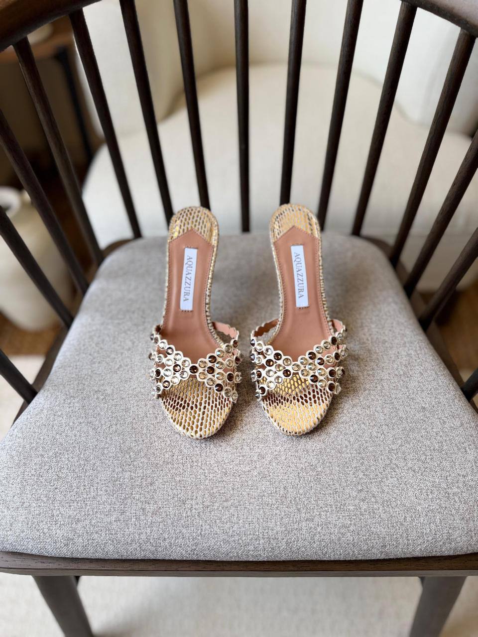 Aquazzura
𝑨𝑨𝑨 𝑸𝑼𝑨𝑳𝑰𝑻𝒀
𝑺𝑰𝒁𝑬 {35 𝒕𝒐 42}
450 dhs✅

Zain81
♥️♥️♥️