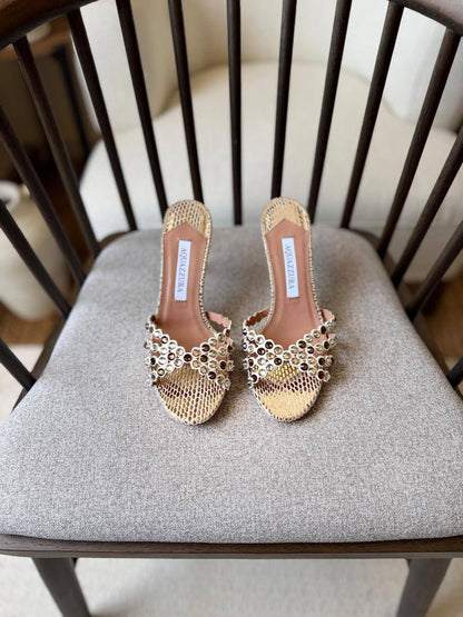 Aquazzura
𝑨𝑨𝑨 𝑸𝑼𝑨𝑳𝑰𝑻𝒀
𝑺𝑰𝒁𝑬 {35 𝒕𝒐 42}
450 dhs✅

Zain81
♥️♥️♥️