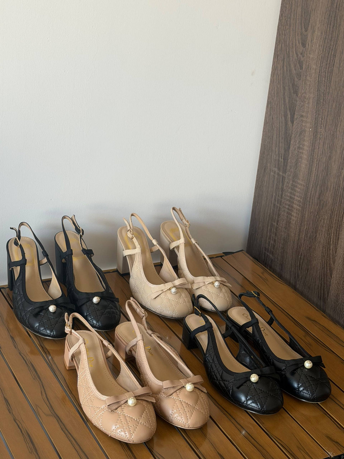 DIOR
QUALITY: SUPER MASTER 
SIZE:36 TO 42🥰

500 dhs🇦🇪🇦🇪

Zain319
♥️♥️♥️