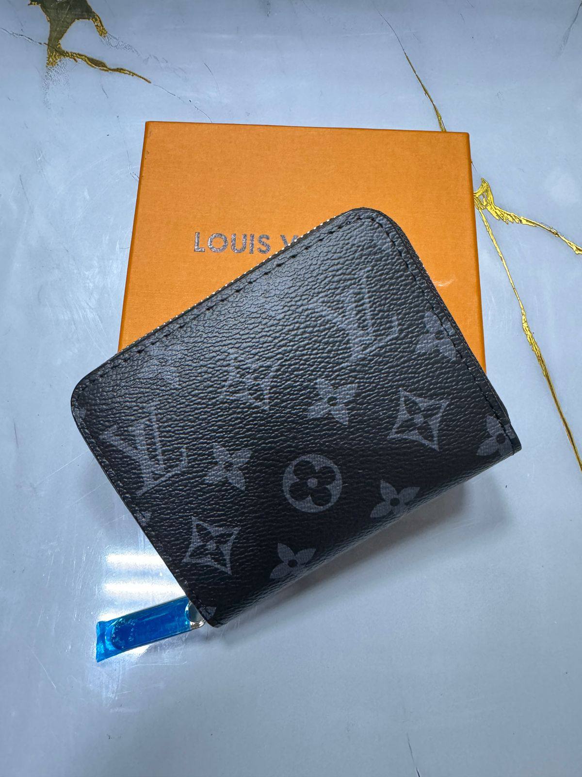Wallets

30 dhs❣️ 

With Box
🎁🎁🎁

Zain50
♥️♥️♥️