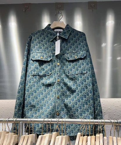 *New collections master                                             
good pualiit 💕🧚‍♀️🧚‍♀️🧚‍♀️
*AVAILABLE
140 dhs✅
size：S M L xl

Zain231
♥️♥️♥️
