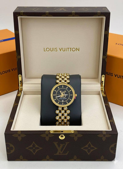 LOUIS VUITTON 🆕 LADIES 
GOOD QUALITY 💯
60 dhs🪙💕

Zain133
♥️♥️♥️