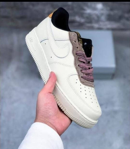 Nike Air
Please ask for size before ordering
Size 40-55
105 dhs✅

Zain27
♥️♥️♥️